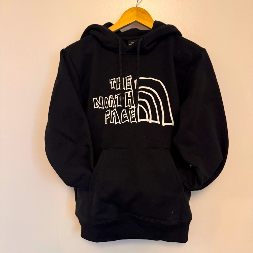 Men’s North Face graphic hoodie